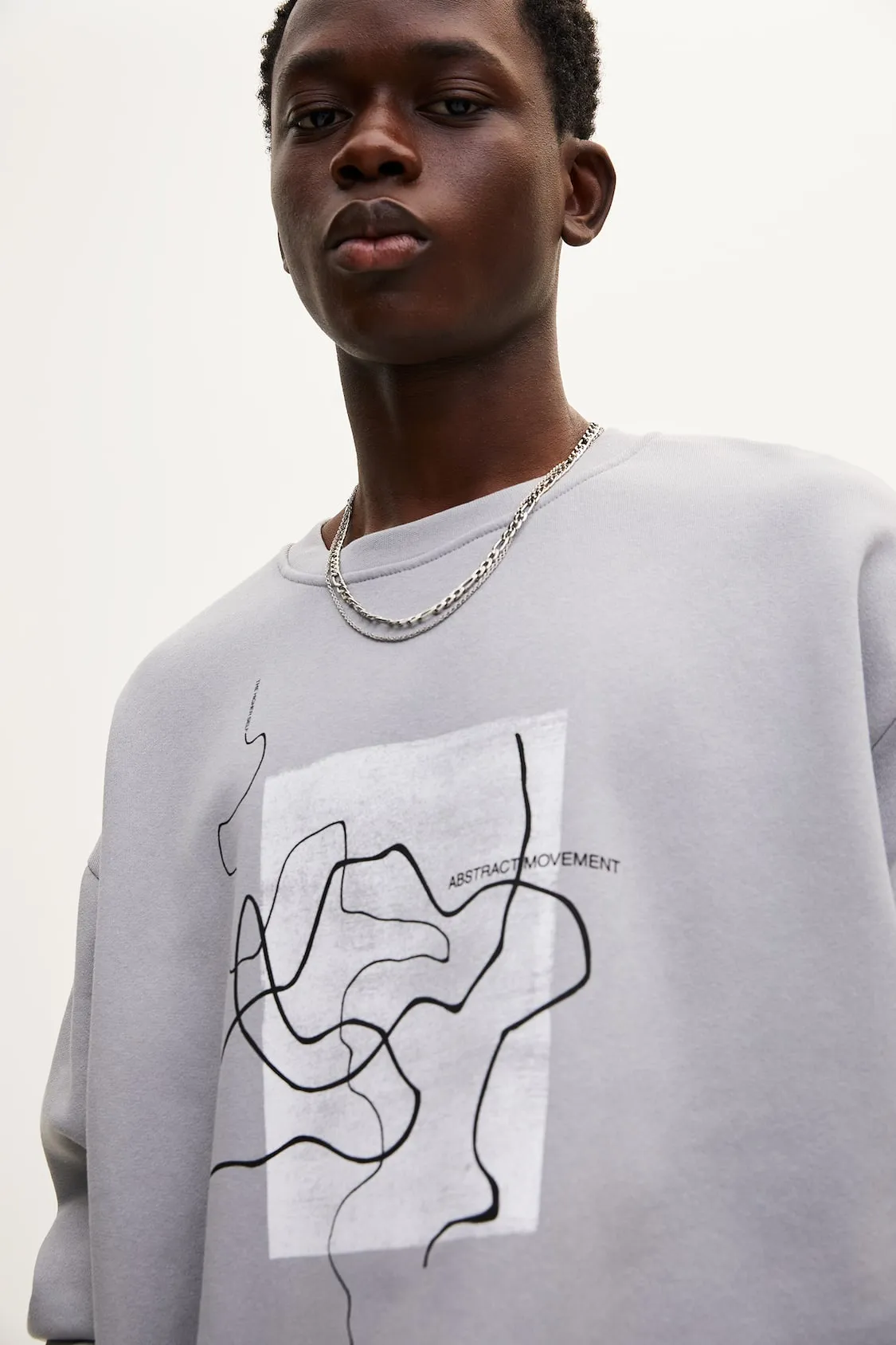 Essential Round Neck Sweatshirt - Soft Cotton Blend Casual Grey Five Oceans Garment Essential Round Neck Sweatshirt - Soft Cotton Blend Casual Grey - Image 4