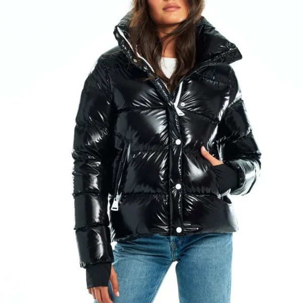 Women's Snow Puffer Jacket - Snowy Weather Winter Coat Black